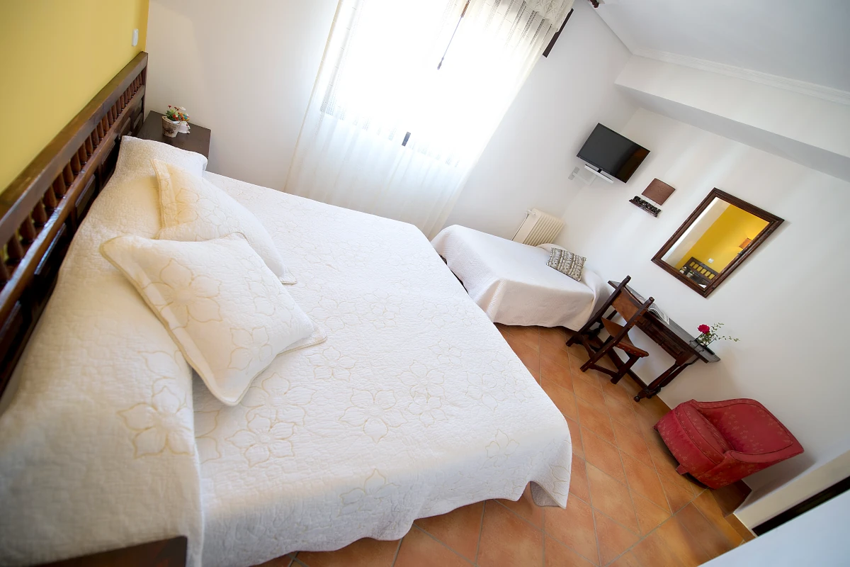 Habitación triple Hotel Juan II