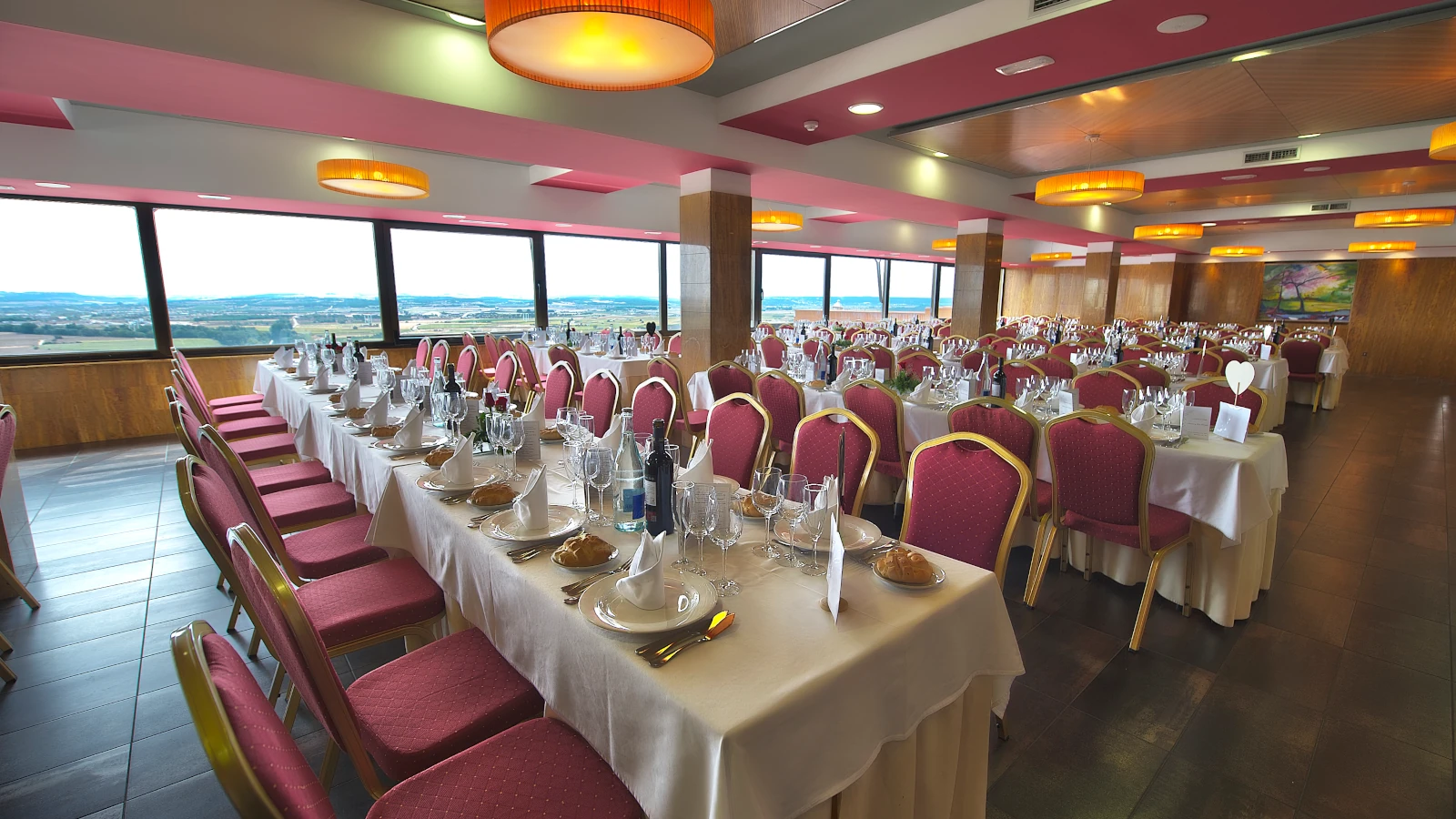 Bodas y banquetes
